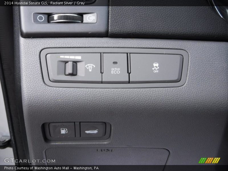 Radiant Silver / Gray 2014 Hyundai Sonata GLS