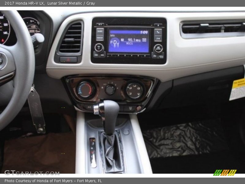 Lunar Silver Metallic / Gray 2017 Honda HR-V LX