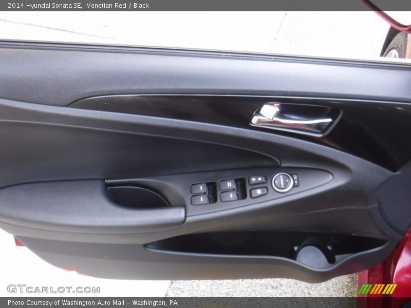 Venetian Red / Black 2014 Hyundai Sonata SE