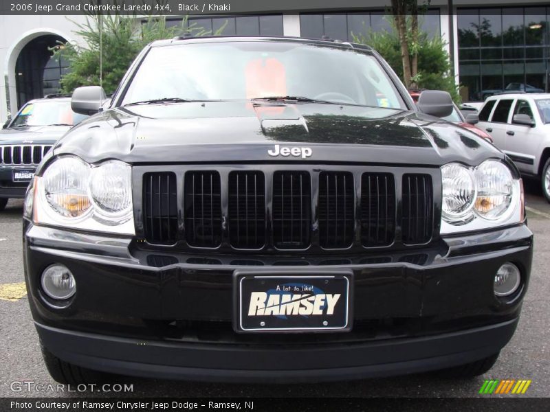 Black / Khaki 2006 Jeep Grand Cherokee Laredo 4x4