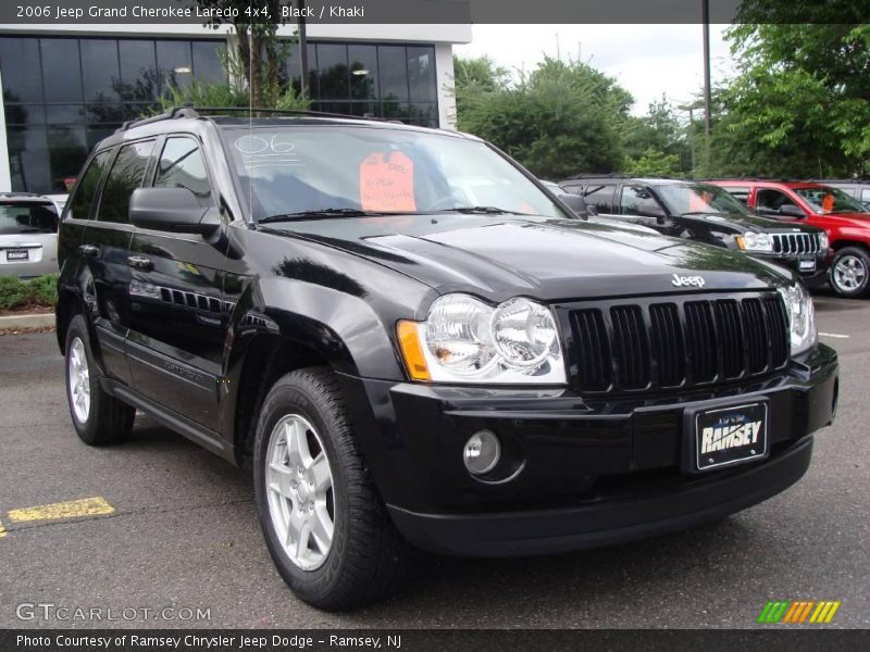 Black / Khaki 2006 Jeep Grand Cherokee Laredo 4x4