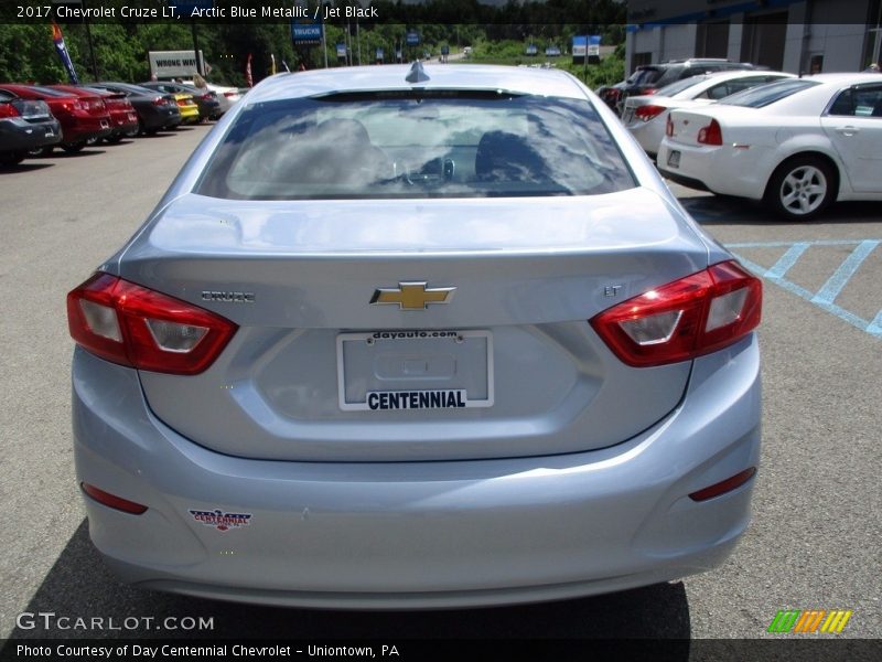 Arctic Blue Metallic / Jet Black 2017 Chevrolet Cruze LT