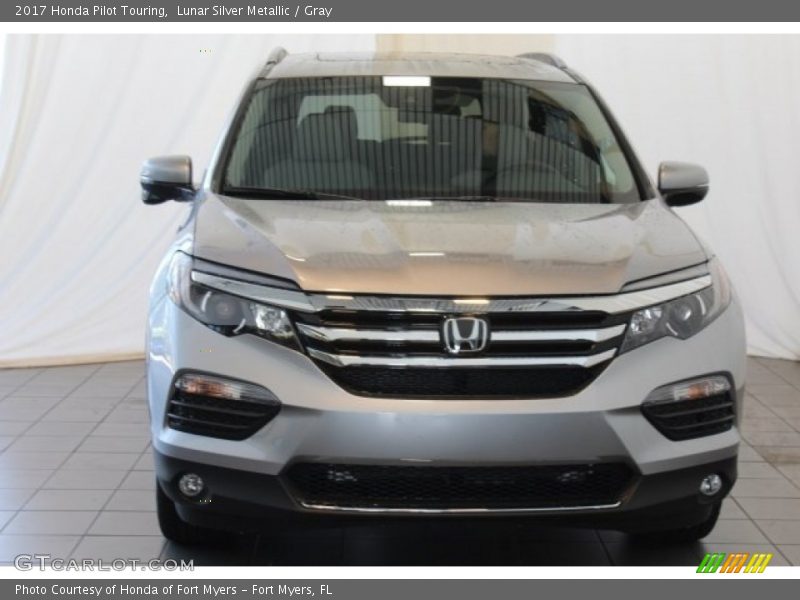 Lunar Silver Metallic / Gray 2017 Honda Pilot Touring