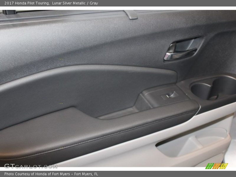 Lunar Silver Metallic / Gray 2017 Honda Pilot Touring