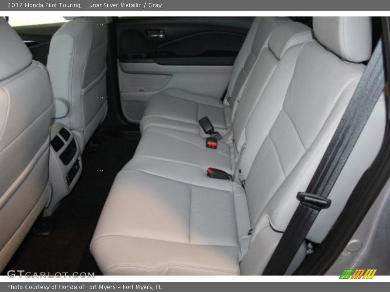 Lunar Silver Metallic / Gray 2017 Honda Pilot Touring