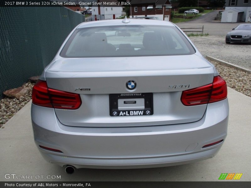 Glacier Silver Metallic / Black 2017 BMW 3 Series 320i xDrive Sedan