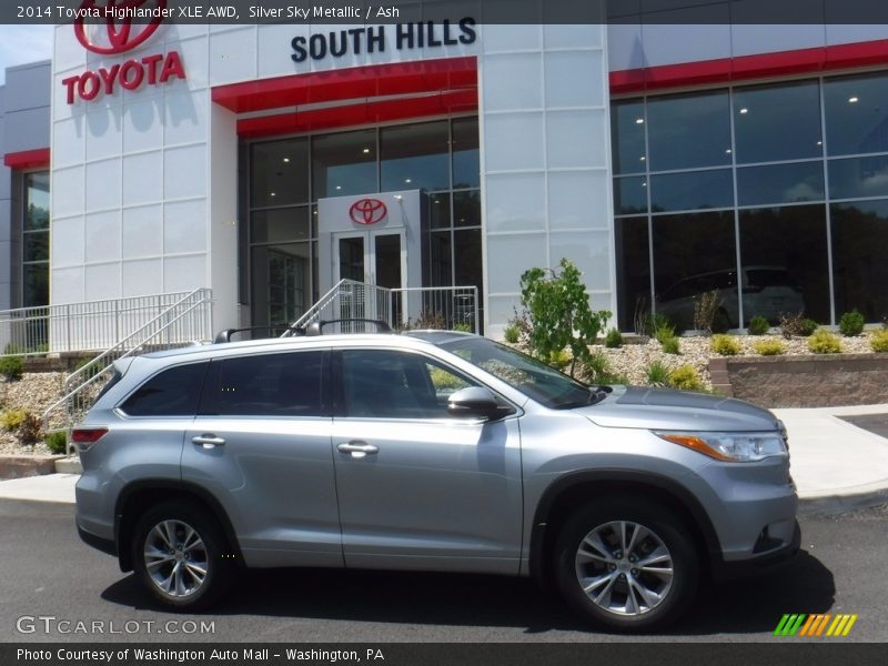 Silver Sky Metallic / Ash 2014 Toyota Highlander XLE AWD