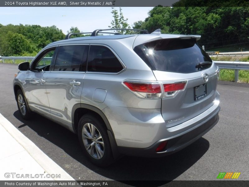 Silver Sky Metallic / Ash 2014 Toyota Highlander XLE AWD