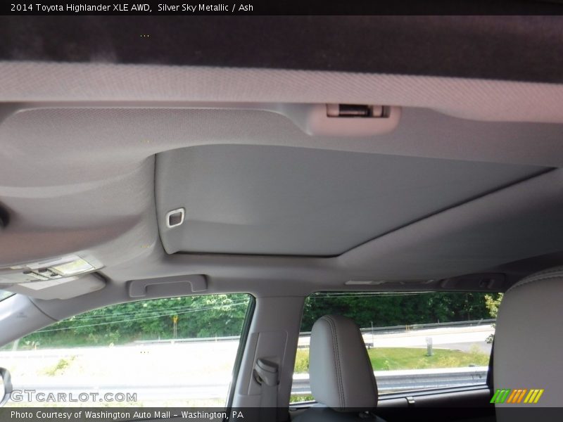 Silver Sky Metallic / Ash 2014 Toyota Highlander XLE AWD
