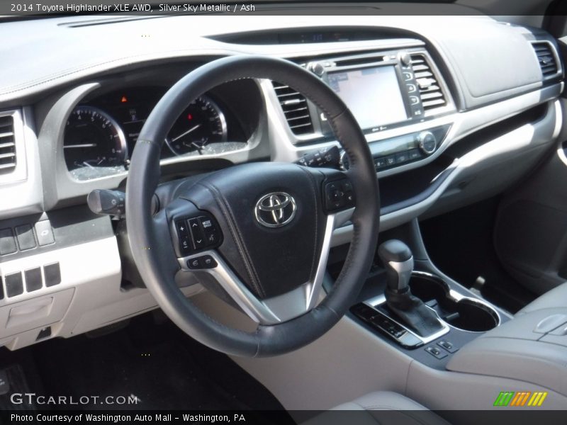 Silver Sky Metallic / Ash 2014 Toyota Highlander XLE AWD