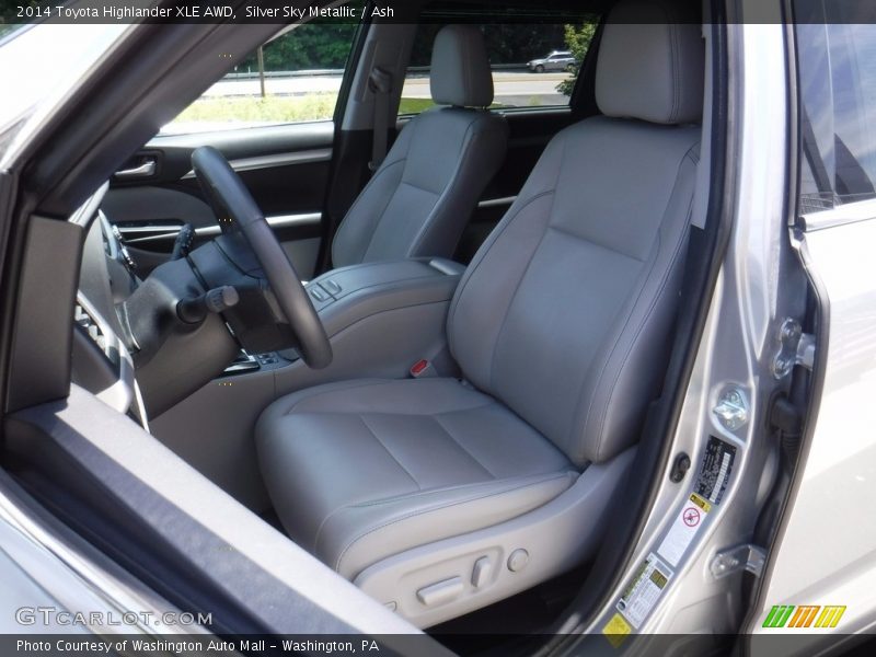 Silver Sky Metallic / Ash 2014 Toyota Highlander XLE AWD