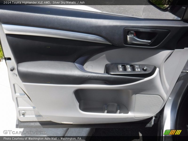 Silver Sky Metallic / Ash 2014 Toyota Highlander XLE AWD