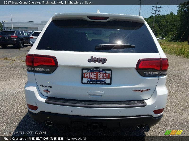 Bright White / Black 2017 Jeep Grand Cherokee Trailhawk 4x4