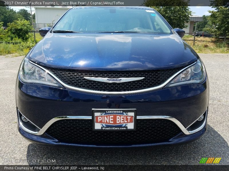 Jazz Blue Pearl / Cognac/Alloy/Toffee 2017 Chrysler Pacifica Touring L