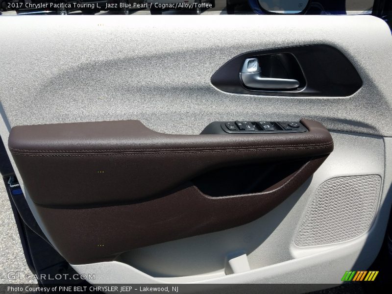 Jazz Blue Pearl / Cognac/Alloy/Toffee 2017 Chrysler Pacifica Touring L