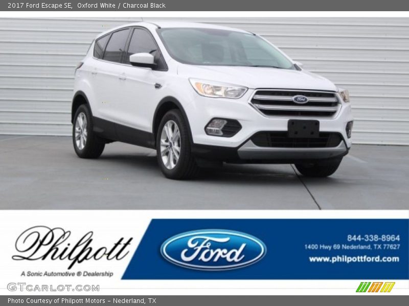 Oxford White / Charcoal Black 2017 Ford Escape SE