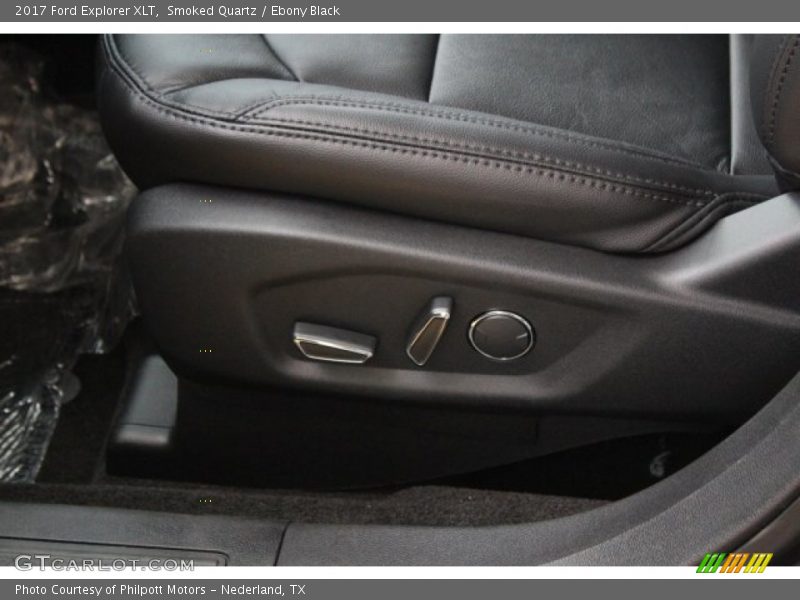 Smoked Quartz / Ebony Black 2017 Ford Explorer XLT