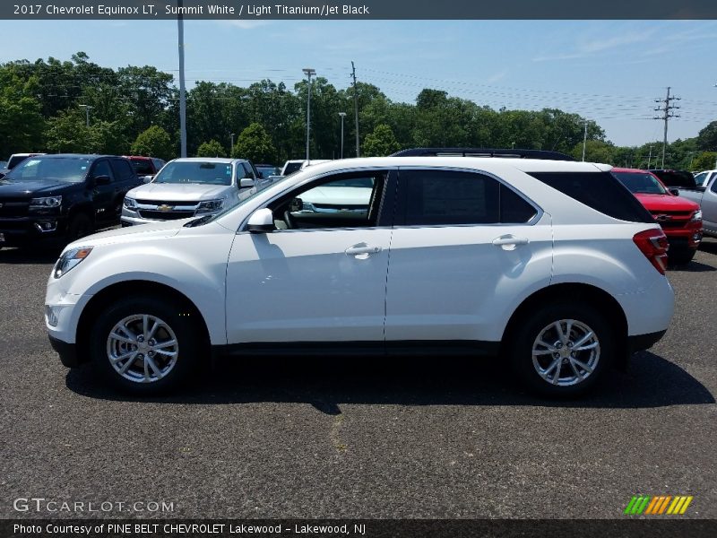 Summit White / Light Titanium/Jet Black 2017 Chevrolet Equinox LT