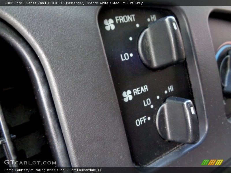 Oxford White / Medium Flint Grey 2006 Ford E Series Van E350 XL 15 Passenger