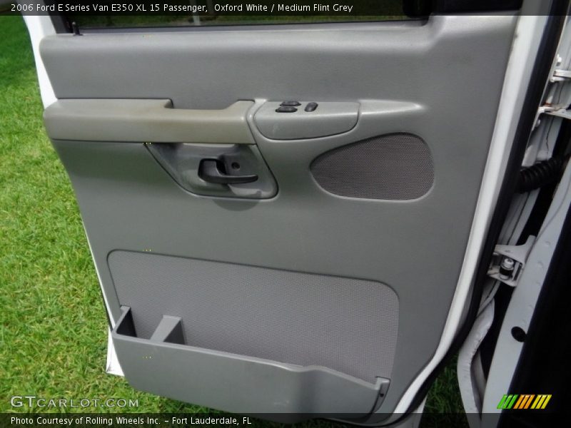 Oxford White / Medium Flint Grey 2006 Ford E Series Van E350 XL 15 Passenger