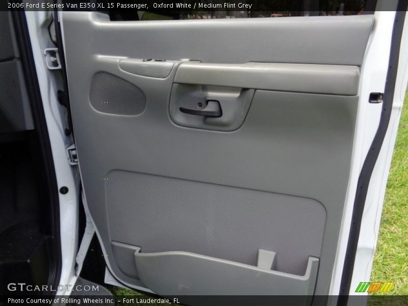 Oxford White / Medium Flint Grey 2006 Ford E Series Van E350 XL 15 Passenger