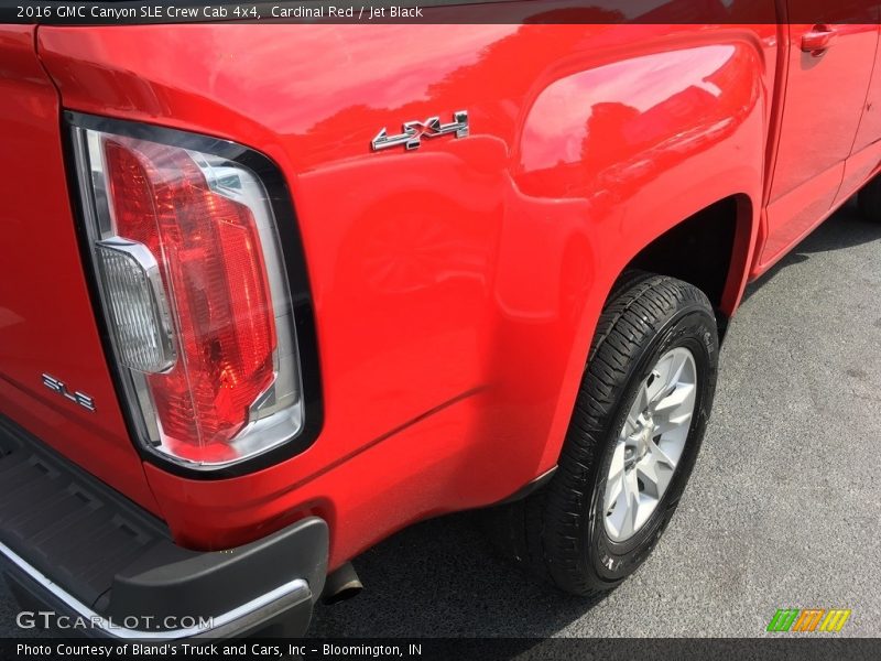 Cardinal Red / Jet Black 2016 GMC Canyon SLE Crew Cab 4x4