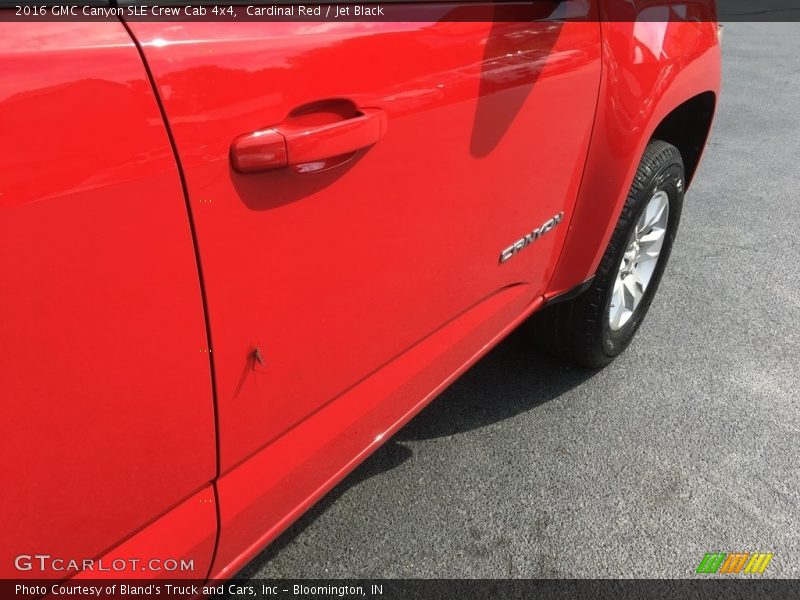 Cardinal Red / Jet Black 2016 GMC Canyon SLE Crew Cab 4x4