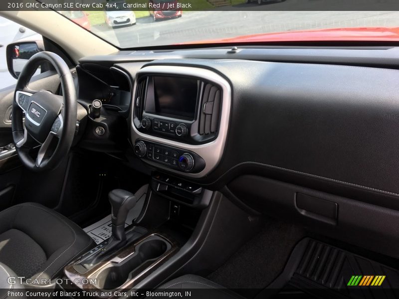 Cardinal Red / Jet Black 2016 GMC Canyon SLE Crew Cab 4x4