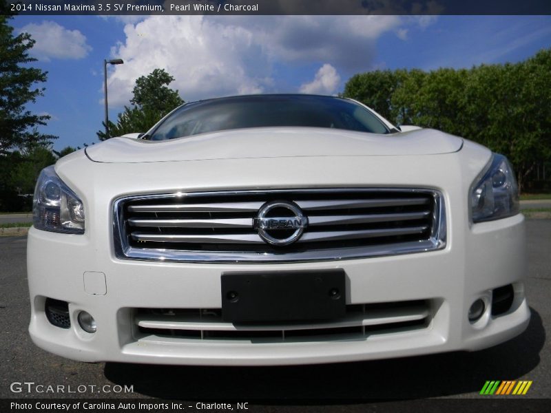 Pearl White / Charcoal 2014 Nissan Maxima 3.5 SV Premium