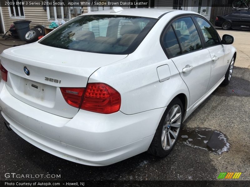 Alpine White / Saddle Brown Dakota Leather 2009 BMW 3 Series 328xi Sedan