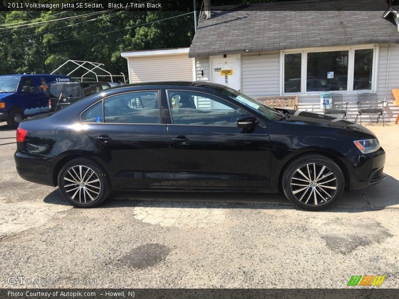 Black / Titan Black 2011 Volkswagen Jetta SE Sedan