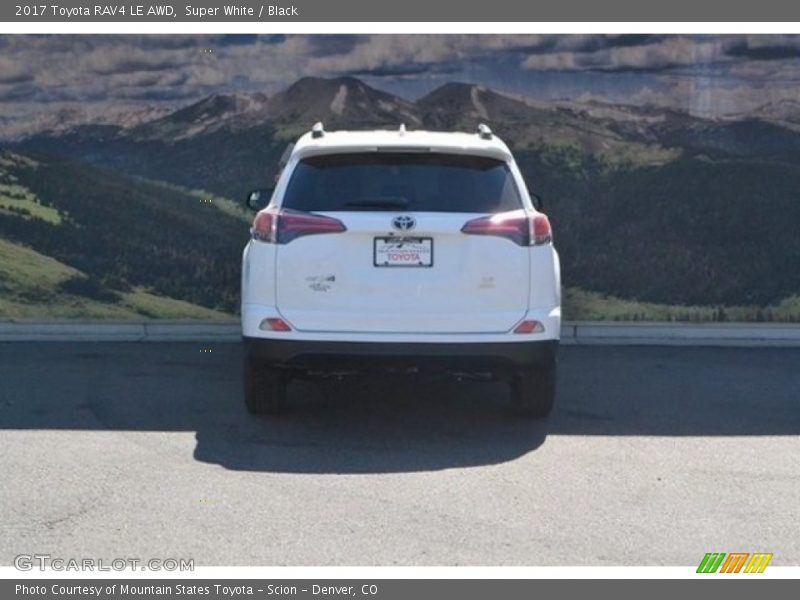 Super White / Black 2017 Toyota RAV4 LE AWD