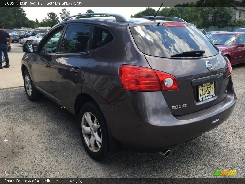 Gotham Gray / Gray 2009 Nissan Rogue S