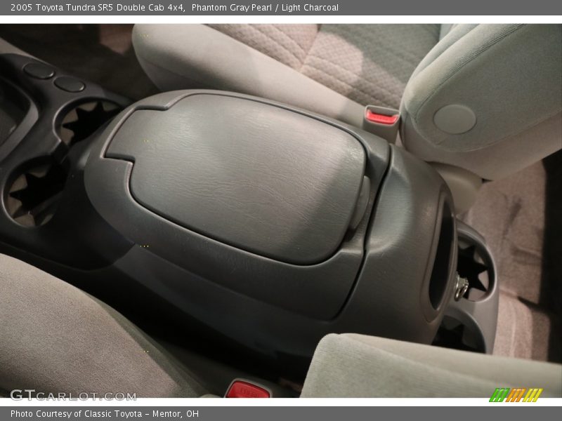 Phantom Gray Pearl / Light Charcoal 2005 Toyota Tundra SR5 Double Cab 4x4