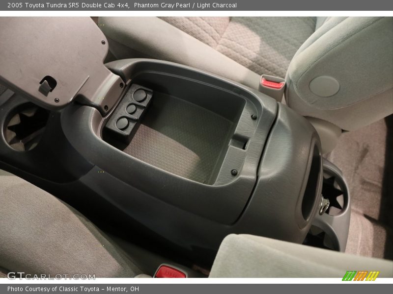 Phantom Gray Pearl / Light Charcoal 2005 Toyota Tundra SR5 Double Cab 4x4