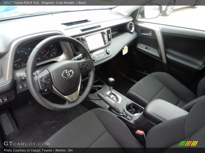 Magnetic Gray Metallic / Black 2017 Toyota RAV4 XLE