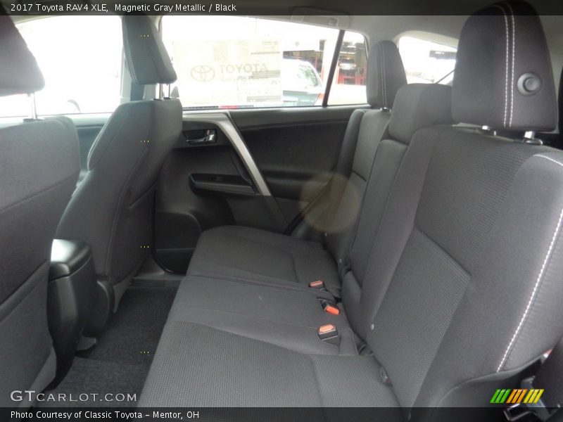 Magnetic Gray Metallic / Black 2017 Toyota RAV4 XLE