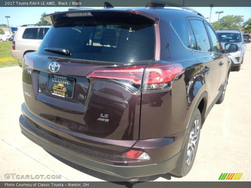 Black / Black 2017 Toyota RAV4 LE AWD