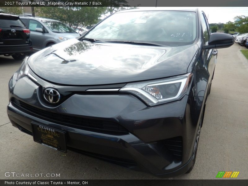 Magnetic Gray Metallic / Black 2017 Toyota RAV4 LE