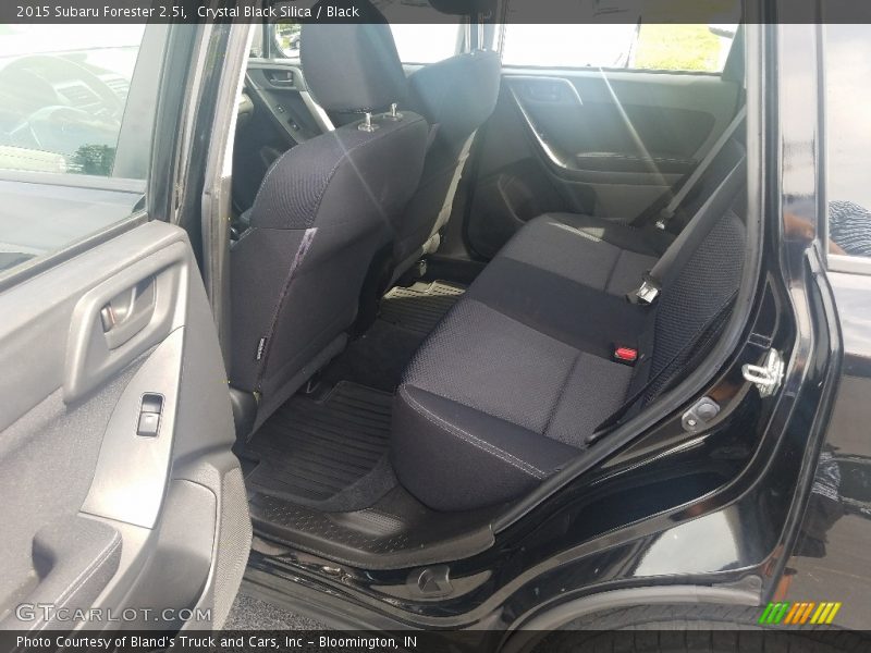Crystal Black Silica / Black 2015 Subaru Forester 2.5i