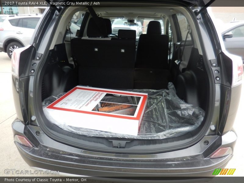 Magnetic Gray Metallic / Ash 2017 Toyota RAV4 XLE