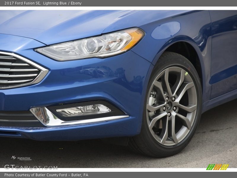 Lightning Blue / Ebony 2017 Ford Fusion SE