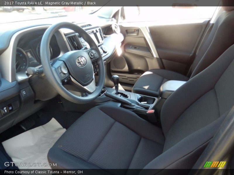 Magnetic Gray Metallic / Black 2017 Toyota RAV4 LE