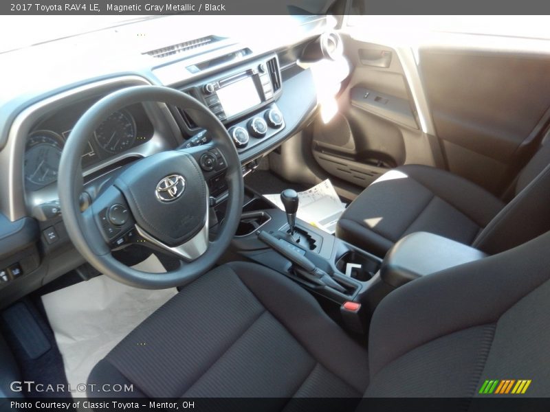 Magnetic Gray Metallic / Black 2017 Toyota RAV4 LE