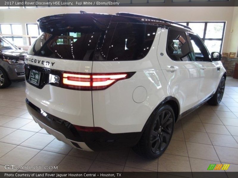 Fuji White / Ebony/Ebony 2017 Land Rover Discovery HSE Luxury