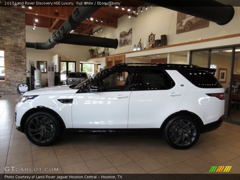  2017 Discovery HSE Luxury Fuji White