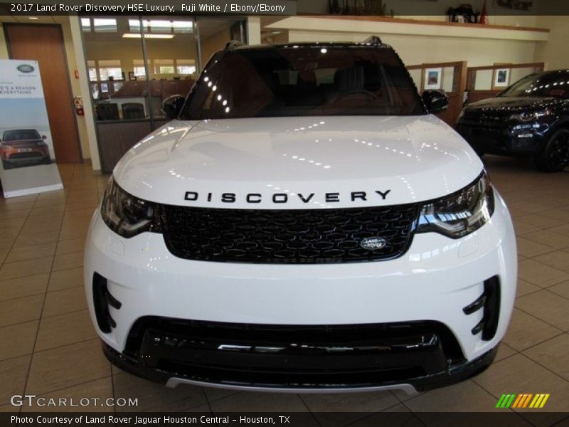 Fuji White / Ebony/Ebony 2017 Land Rover Discovery HSE Luxury