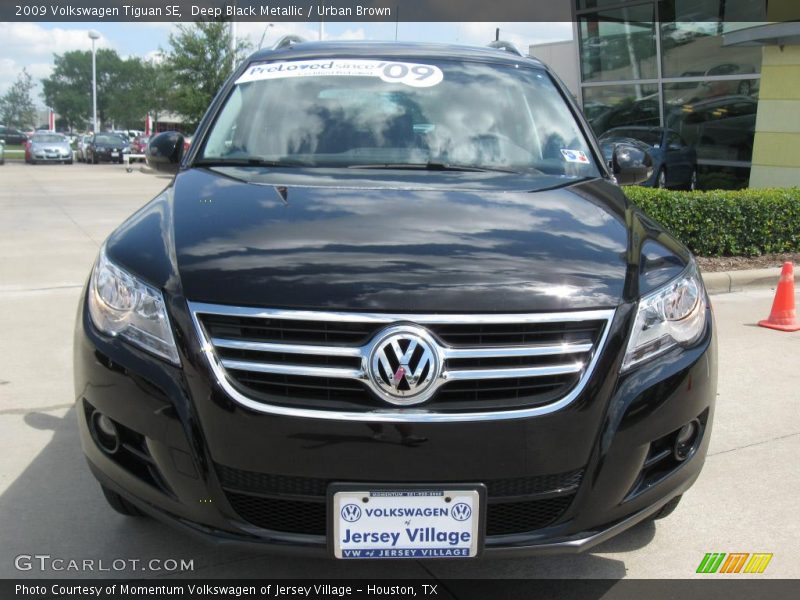 Deep Black Metallic / Urban Brown 2009 Volkswagen Tiguan SE