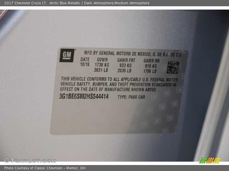 Arctic Blue Metallic / Dark Atmosphere/Medium Atmosphere 2017 Chevrolet Cruze LT