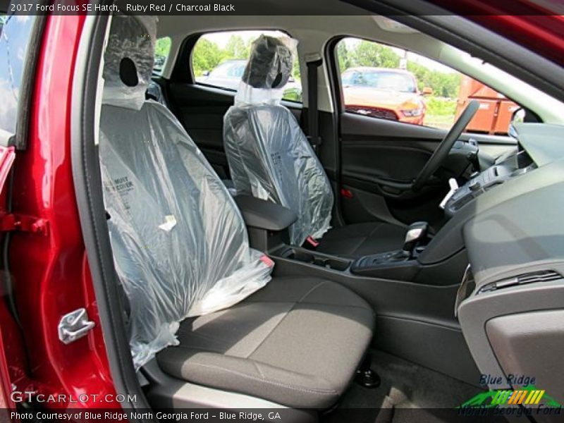 Ruby Red / Charcoal Black 2017 Ford Focus SE Hatch